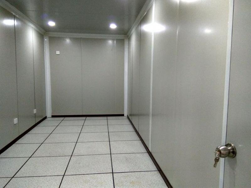 防靜電機(jī)房